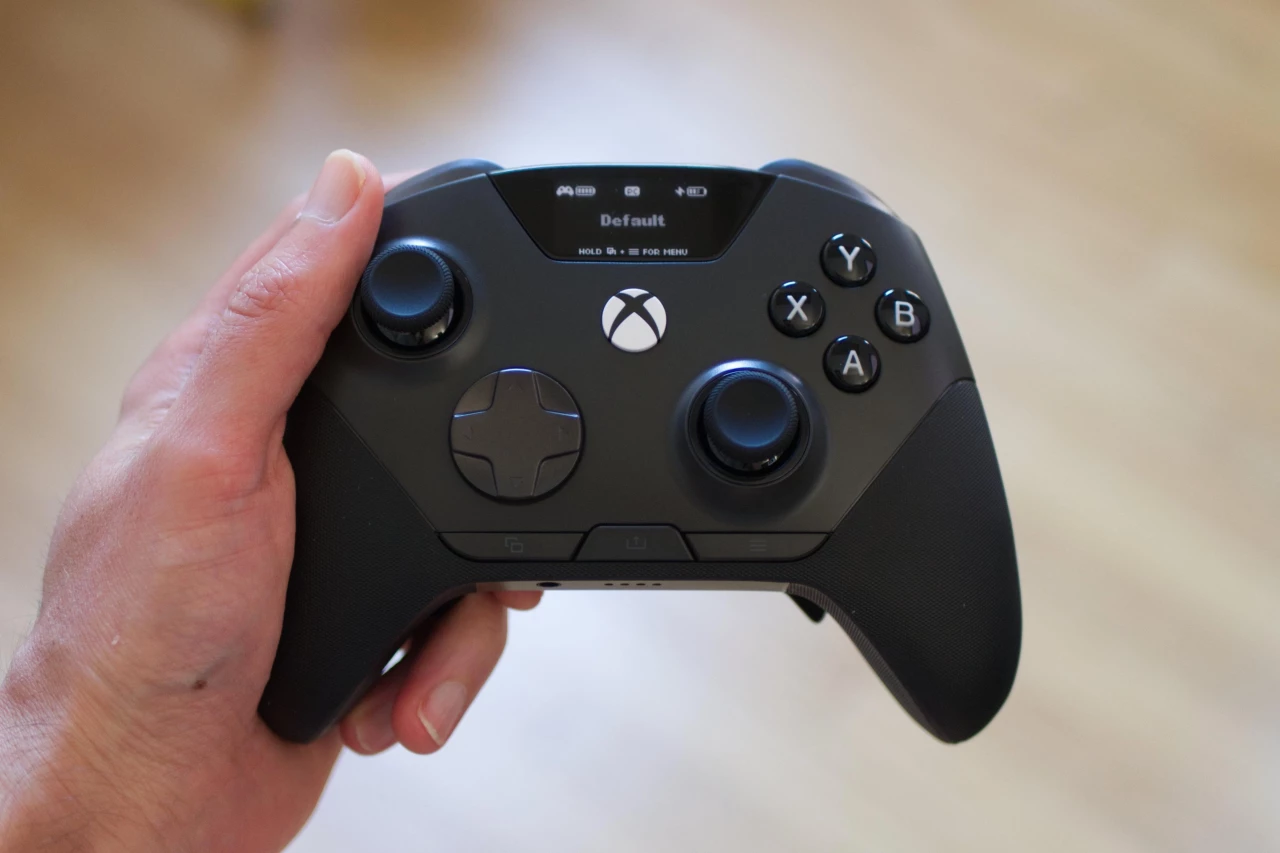 Перенос системных кнопок Xbox в нижнюю часть контроллера