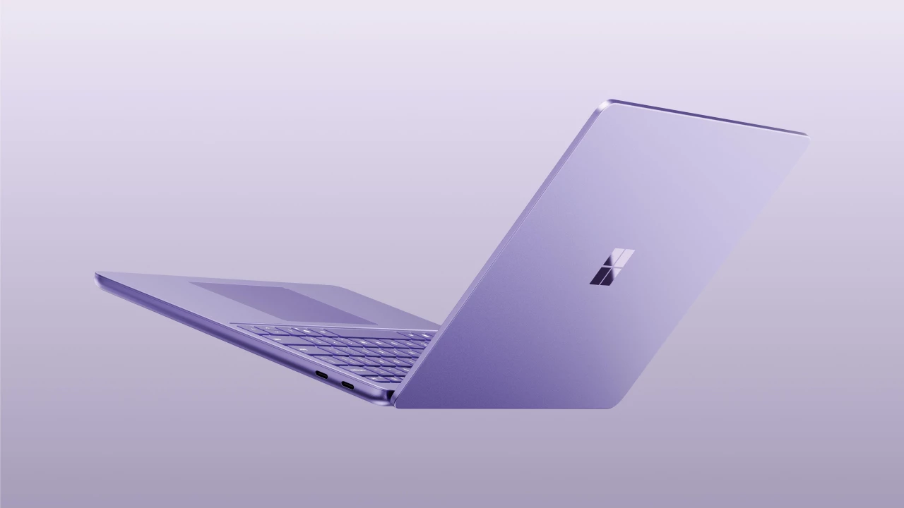 Surface Pro 12 дюймов второго поколения в черном, серебристом и фиолетовом цветах